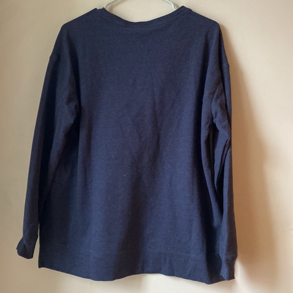 NWT WILDFOX Statement crewneck Sweatshirt size Medium. - Picture 6 of 7